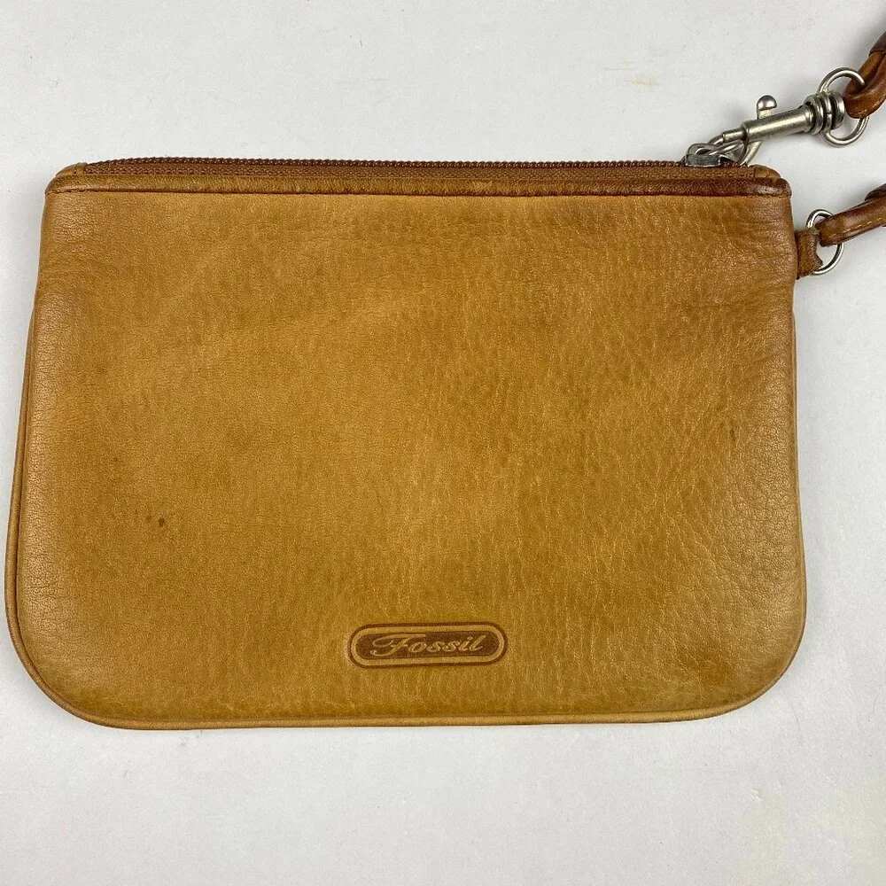 Fossil‎ Vintage Y2K Leather Embroidered Butterfly Wristlet Wallet